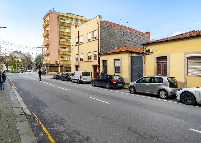 Whome Center Comfort & Stylishly Furnished Apartman Porto