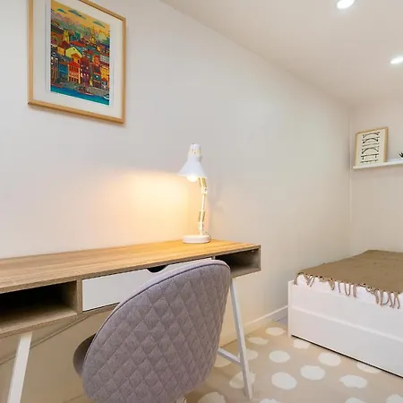 Whome Center Comfort & Stylishly Furnished * פורטו