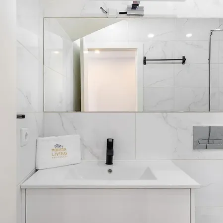 דירה Whome Center Comfort & Stylishly Furnished