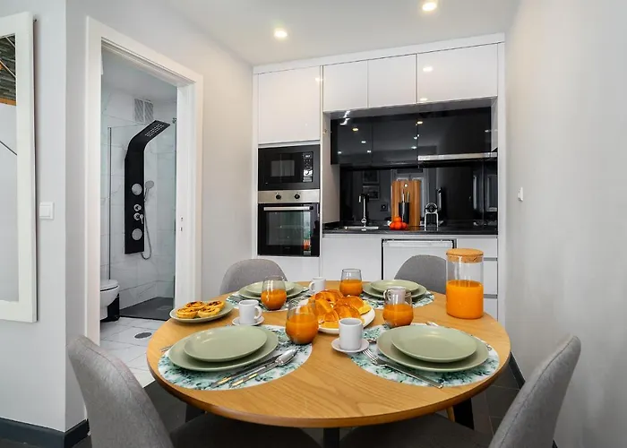 Whome Center Comfort & Stylishly Furnished Porto