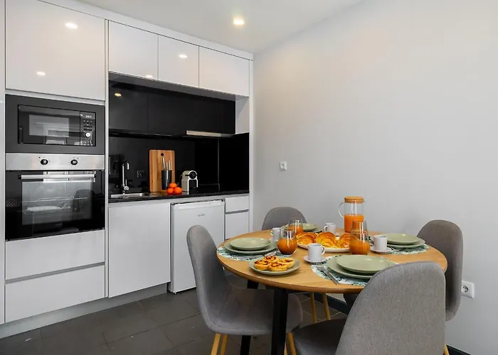 Whome Center Comfort & Stylishly Furnished Porto