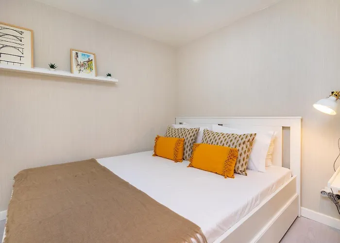 Whome Center Comfort & Stylishly Furnished